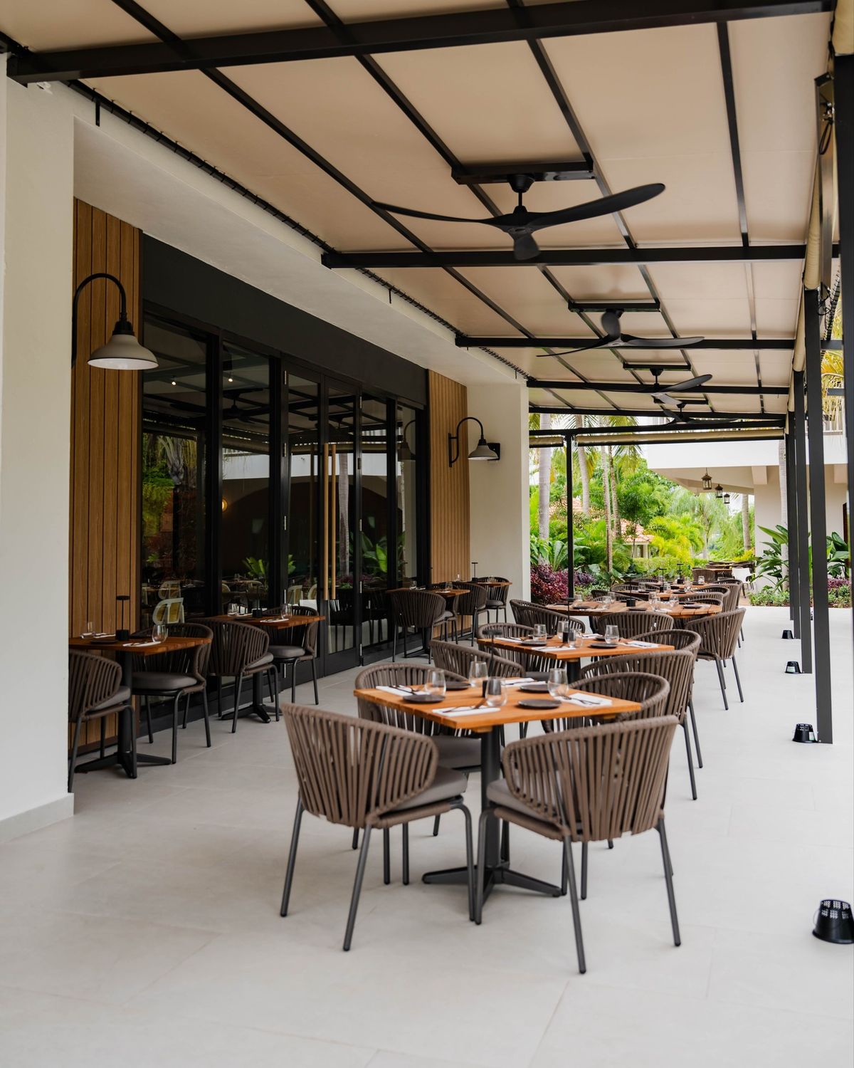 cafe untuk bisnis