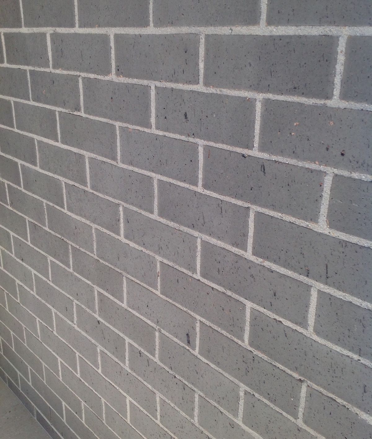 Satu Batu Bata Banyak Keunggulan: Bata Hitam Premium Reclea Brick®