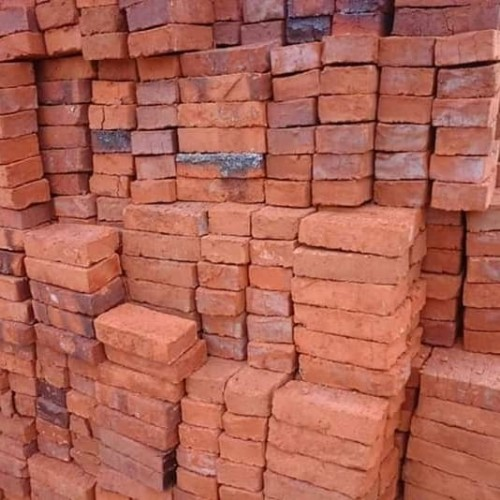 batu bata merah yang siap digunakan